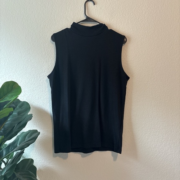 Black Sleeveless mock neck turtleneck Top - Picture 1 of 3